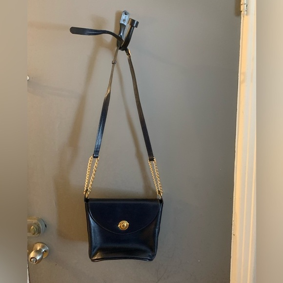 Handbags - Vintage‎ navy bag with gold hardware